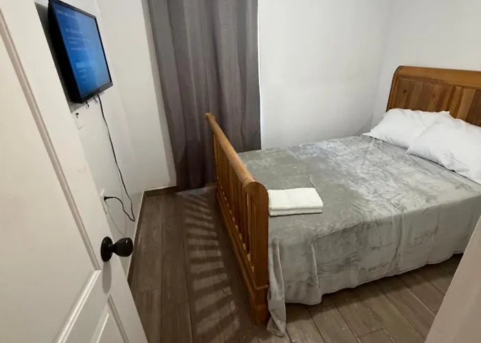 Homestay Downtown Taylor 4 *